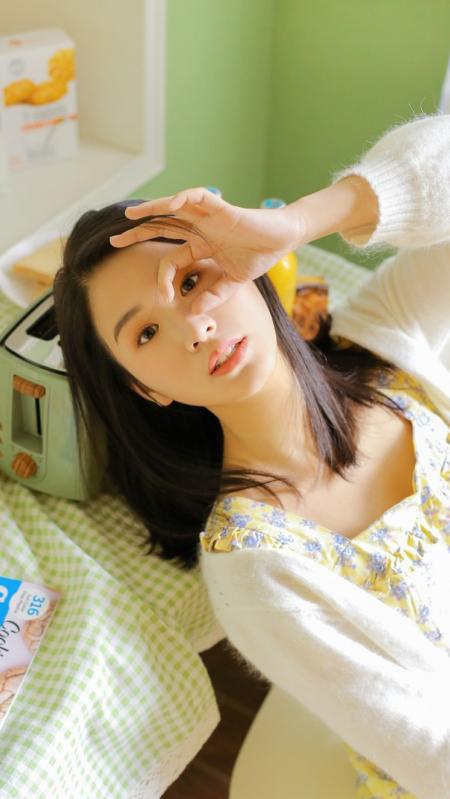 捡到同桌的电动小玩具的故事