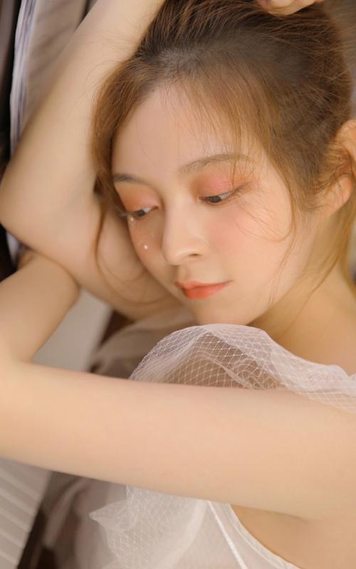 捡到了小马的遥控器 我不怎么会用