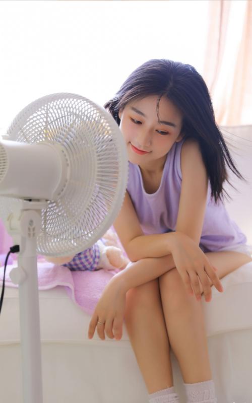 男生和女生拆拆很痛的轮滑鞋 真的很好玩吗