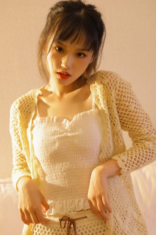 真实约操健身房瑜伽教练：撅着大屁屁被无套狂输出的故事